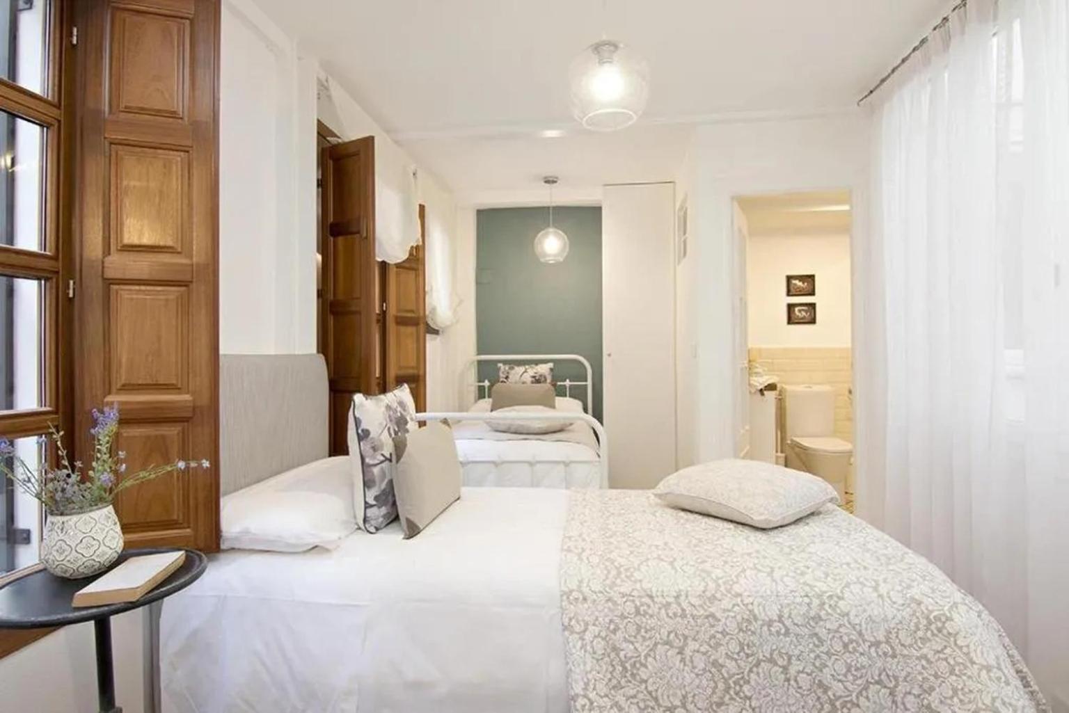 Apartment La Tona Puerta Elvira Centro Ciudad *